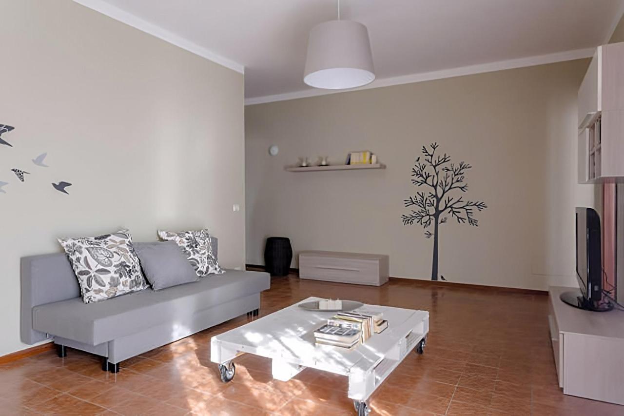 Natural Chic - Close To City Center And Beach - Parking Desenzano del Garda Bagian luar foto